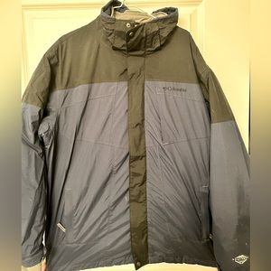 Columbia Bugaboo Winter Jacket. Men’s size XL. Navy and Black. 2 in 1 jacket.